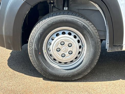 New 2024 RAM ProMaster 2500 w/ Convenience Group image 11