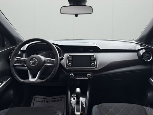 Used 2020 Nissan Kicks SV FWD image 16
