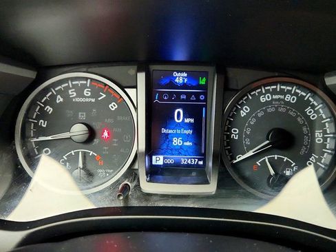 Used 2022 Toyota Tacoma TRD Sport w/ TRD Premium Sport Package image 12