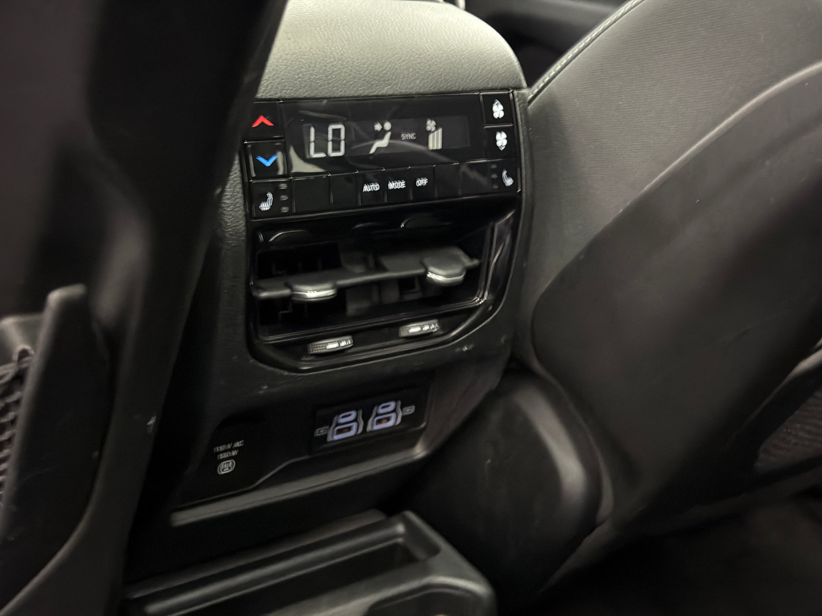 Used 2021 Jeep Grand Cherokee L Limited AWD/4WD image 23