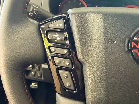 Used 2025 Nissan Frontier PRO-4X w/ Pro Convenience Package AWD/4WD image 24