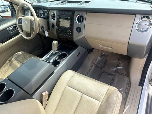 Used 2014 Ford Expedition EL XLT w/ Equipment Group 202A RWD image 20