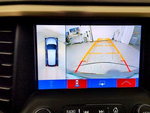Used 2017 GMC Acadia Denali w/ Technology Package FWD image 17