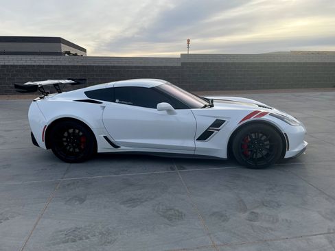 Used 2017 Chevrolet Corvette Grand Sport image 8