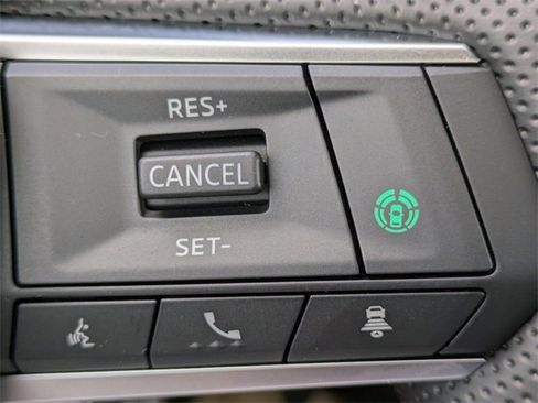 New 2025 Mitsubishi Outlander SE image 27