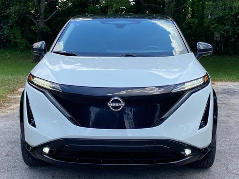 Used 2023 Nissan Ariya FWD image 2