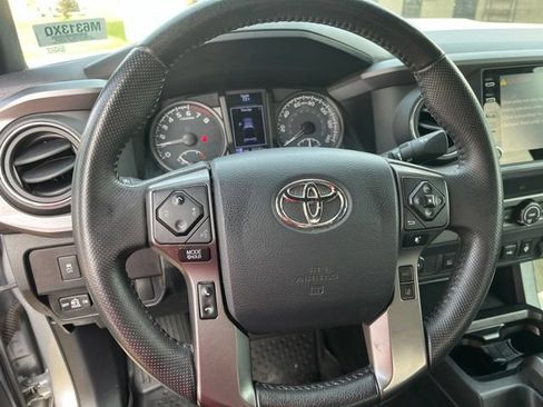 Used 2020 Toyota Tacoma TRD Sport RWD image 19