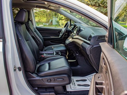 Used 2021 Honda Odyssey EX-L image 19