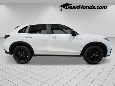 New 2026 Honda HR-V Sport image 8