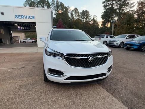 Used 2021 Buick Enclave Avenir w/ Avenir Technology Package image 9