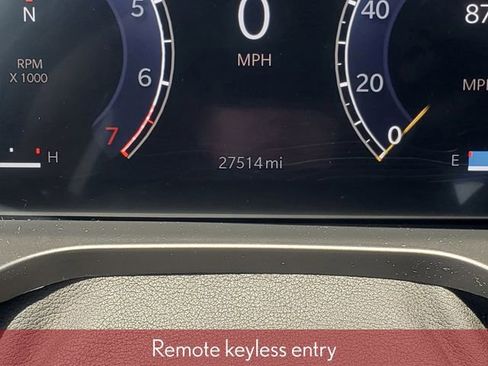 Used 2024 Jeep Grand Cherokee Laredo X w/ Luxury Tech Group I AWD/4WD image 18