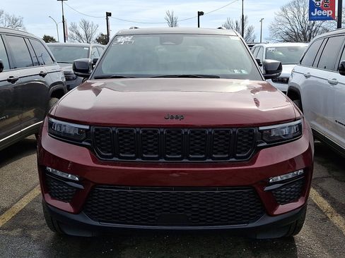 New 2025 Jeep Grand Cherokee Limited AWD/4WD image 2