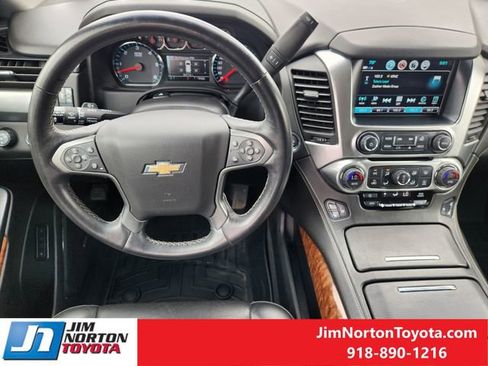 Used 2020 Chevrolet Tahoe Premier AWD/4WD image 28