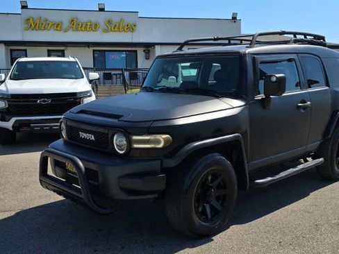 Used 2007 Toyota FJ Cruiser 4WD image 1