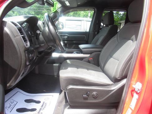 Used 2019 RAM 1500 Big Horn AWD/4WD image 18