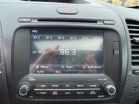 Used 2014 Kia Forte Koup SX w/ SX Premium Package image 41