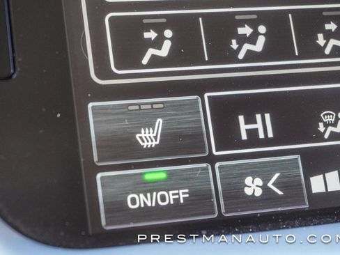 Used 2025 Subaru Outback Premium image 4