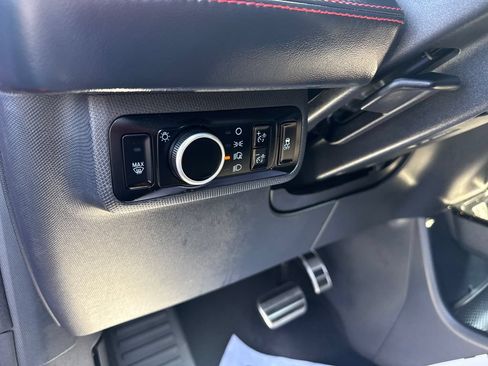 Used 2025 Ford Mustang Mach-E Premium w/ Sport Appearance Package AWD/4WD image 28