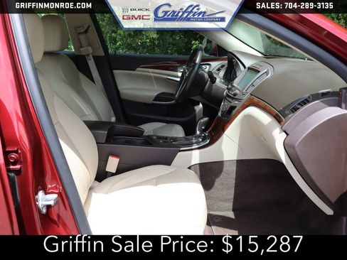 Certified 2017 Buick Regal Premium w/ Driver Confidence Package #1 FWD image 45