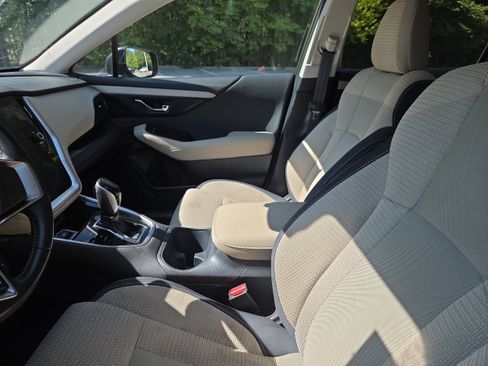 Used 2024 Subaru Outback Premium AWD/4WD image 10