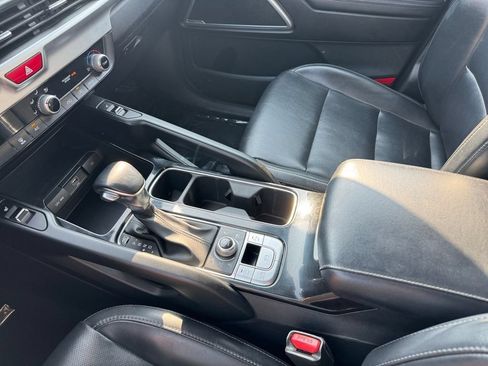 Used 2020 Kia Telluride S w/ S 8 Passenger Seating Package AWD/4WD image 26