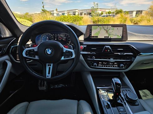 Used 2018 BMW M5 w/ Executive Package AWD/4WD image 35