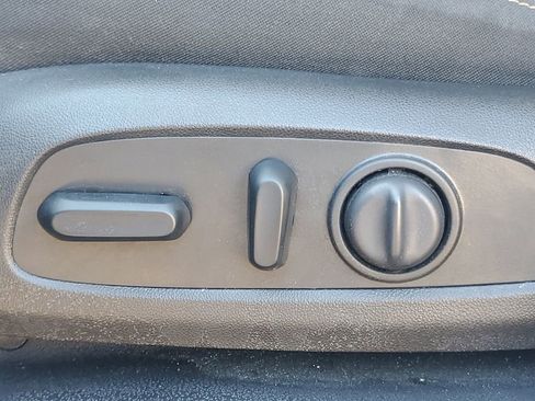 Used 2018 GMC Terrain SLE w/ Driver Convenience Package image 12