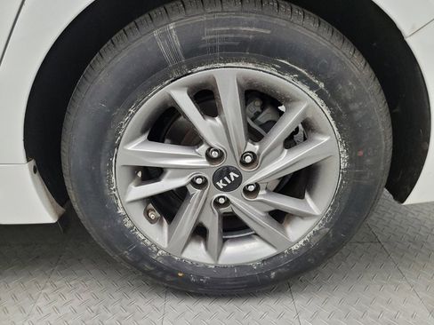 Used 2019 Kia Optima LX FWD image 31