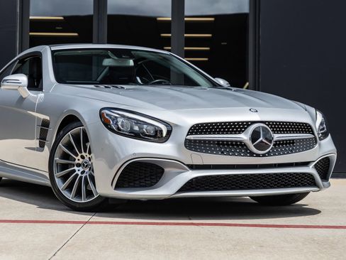 Used 2017 Mercedes-Benz SL 450 image 5