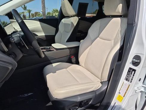 Used 2023 Lexus RX 350 Premium w/ Accessory Package FWD image 11