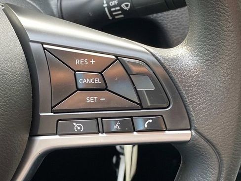 Used 2019 Nissan Rogue Sport S image 21