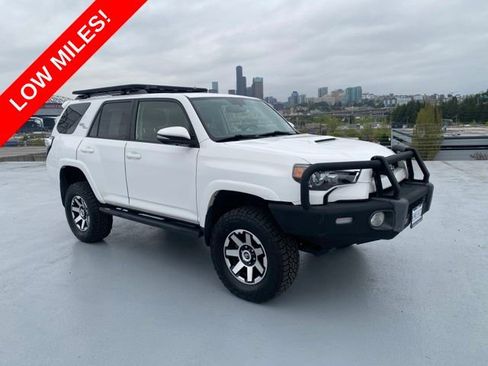 Used 2018 Toyota 4Runner TRD Off-Road Premium AWD/4WD image 1