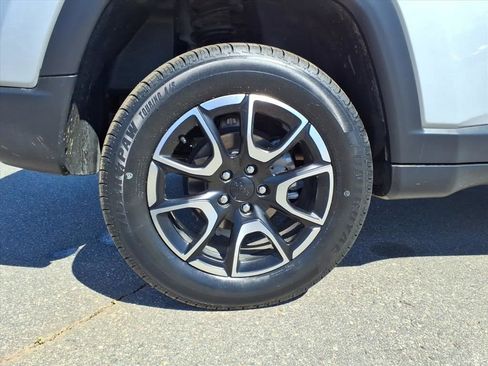 Used 2024 Jeep Compass Trailhawk image 27