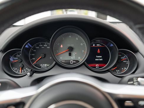 Used 2018 Porsche Cayenne S AWD/4WD image 15