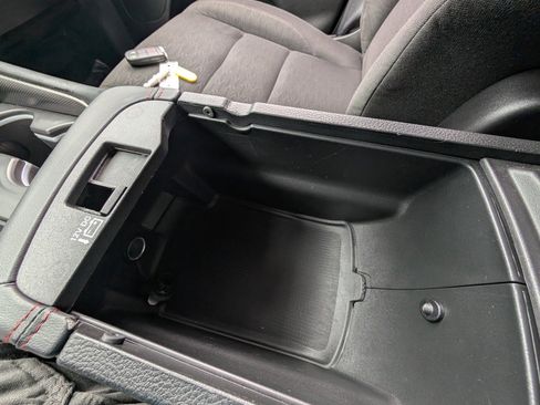 Used 2023 Dodge Durango GT image 33