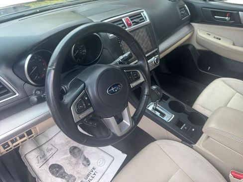 Used 2015 Subaru Legacy 2.5i Premium AWD/4WD image 3