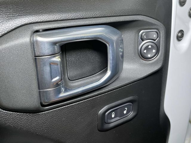 Used 2022 Jeep Wrangler Unlimited Sport AWD/4WD image 34