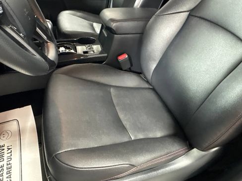 Used 2022 Toyota 4Runner TRD Off-Road Premium AWD/4WD image 14