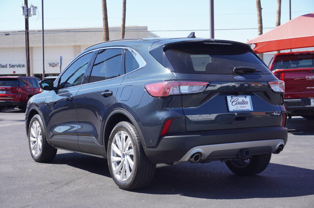 Used 2022 Ford Escape Titanium w/ Titanium Elite Package AWD/4WD image 3