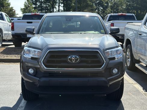 Used 2023 Toyota Tacoma SR5 RWD image 2