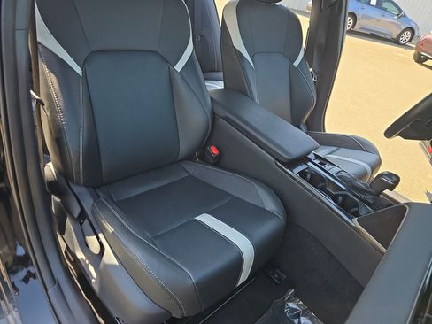 Used 2025 Toyota Camry SE FWD image 10