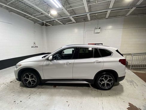 Used 2018 BMW X1 xDrive28i w/ Convenience Package AWD/4WD image 3