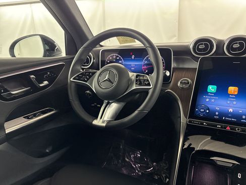 Certified 2026 Mercedes-Benz GLC 300 image 28