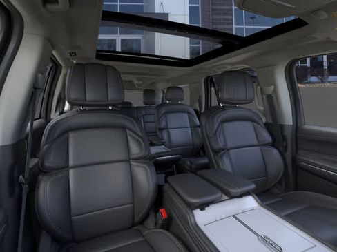 New 2026 Lincoln Navigator L Reserve image 10