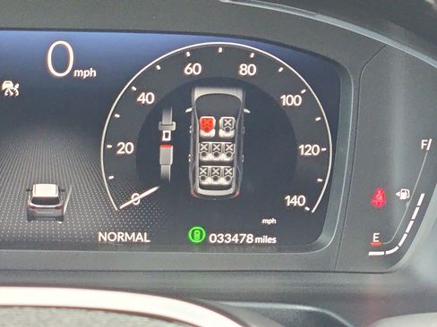 Used 2024 Honda Pilot Elite image 18