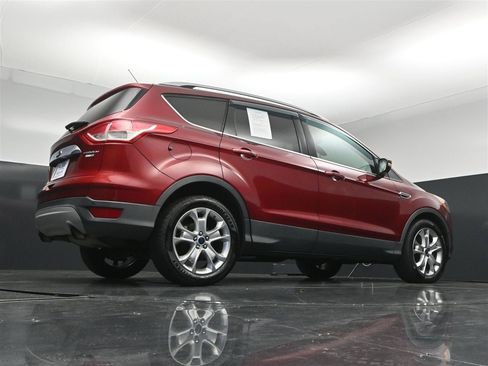 Used 2016 Ford Escape Titanium w/ Equipment Group 301A AWD/4WD image 30