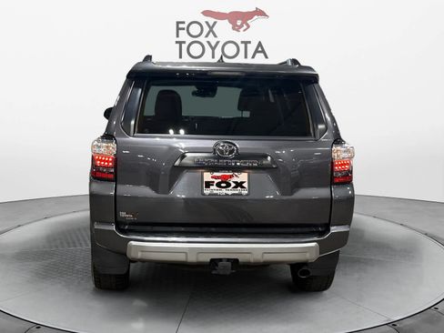 Used 2022 Toyota 4Runner TRD Off-Road Premium w/ TRD Black Wheel Package (TMS) AWD/4WD image 5