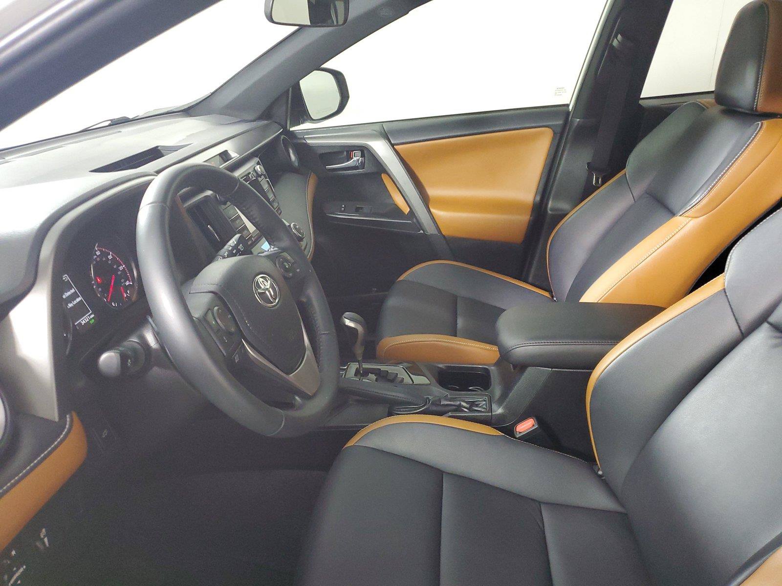 Used 2016 Toyota RAV4 SE FWD image 23