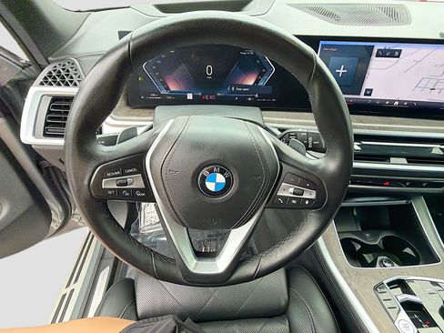 Used 2024 BMW X5 xDrive40i AWD/4WD image 39