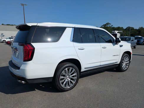 Used 2023 GMC Yukon Denali w/ Max Trailering Package AWD/4WD image 4